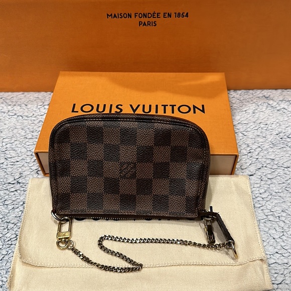 SOLD‼️Louis Vuitton Mini Pochette Accessoires dustbag and box included - Picture 9 of 10